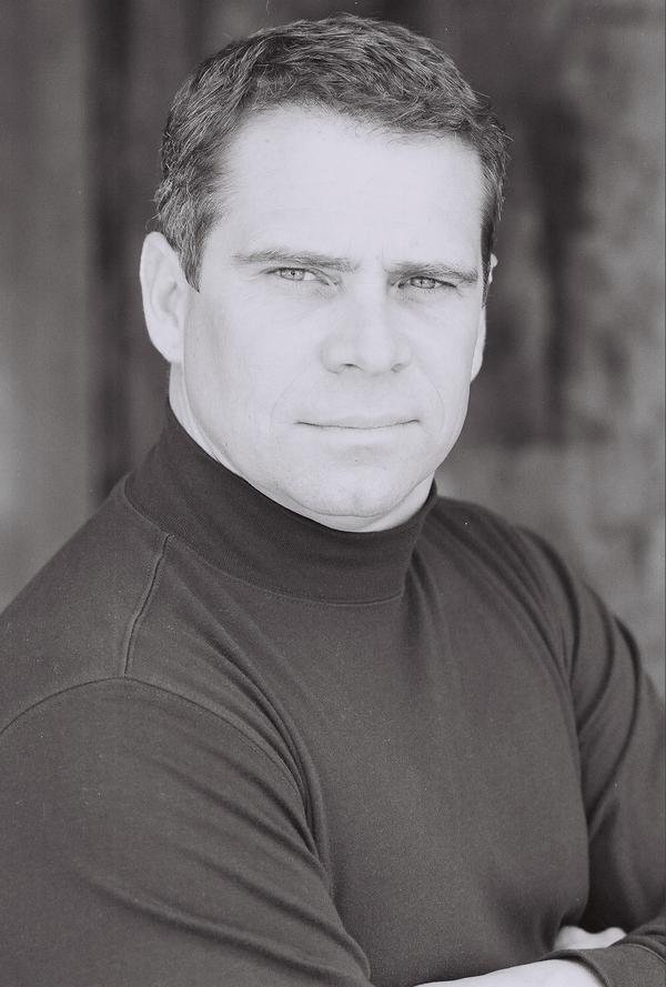 Фото - Scott Sligar: 600x889 / 75 Кб