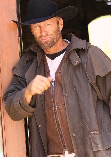 Фото - Марк Сивертсен: 384x543 / 47 Кб