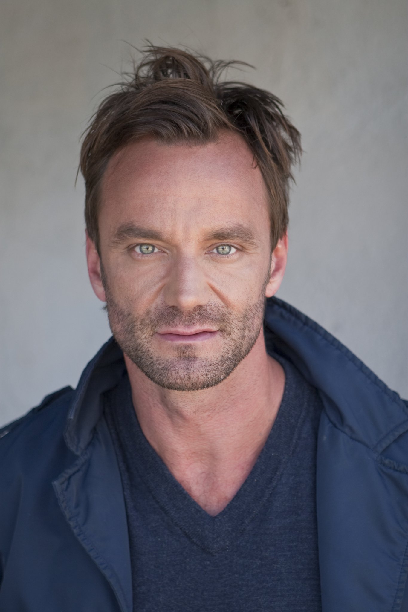 Фото - Йон Кейси: 1365x2048 / 234 Кб