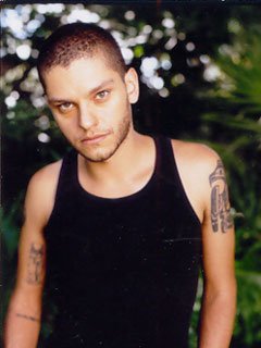 Фото - Daniel Louis Rivas: 240x320 / 17 Кб