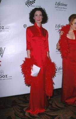 Фото - Лара Флинн Бойл: 256x400 / 17 Кб