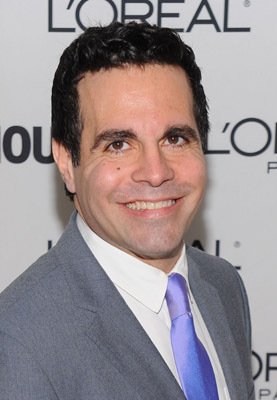 Фото - Марио Кантоне: 277x400 / 22 Кб