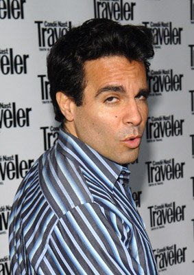 Фото - Марио Кантоне: 283x400 / 36 Кб