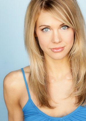 Фото - Мейтленд Уорд: 300x421 / 25 Кб