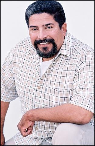 Фото - Paul Renteria: 313x480 / 42 Кб