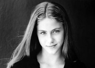 Фото - Кэйтлин Уэкс: 321x229 / 12 Кб