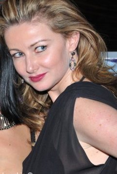 Фото - Урсула Брукс: 241x358 / 21 Кб