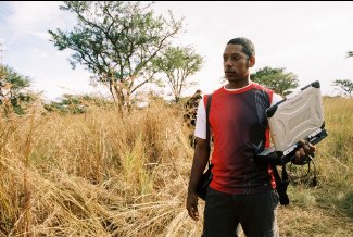 Фото - Орландо Джонс: 325x218 / 27 Кб