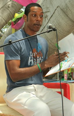 Фото - Орландо Джонс: 255x400 / 27 Кб