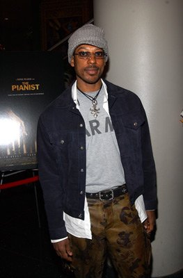 Фото - Орландо Джонс: 263x400 / 19 Кб