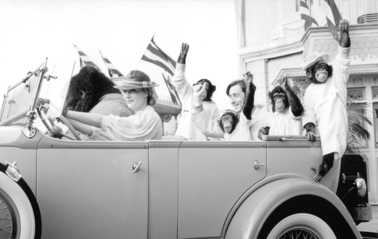 Фото - Рене Руссо: 1292x815 / 123 Кб