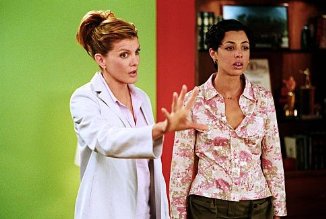 Фото - Рене Руссо: 326x219 / 20 Кб