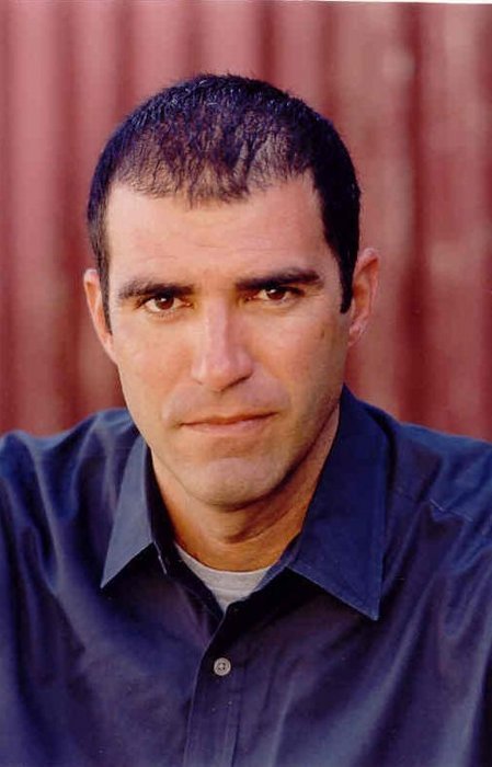 Фото - Peter Quartaroli: 449x700 / 46 Кб