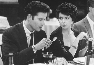 Фото - Кэмпбелл Скотт: 323x224 / 19 Кб