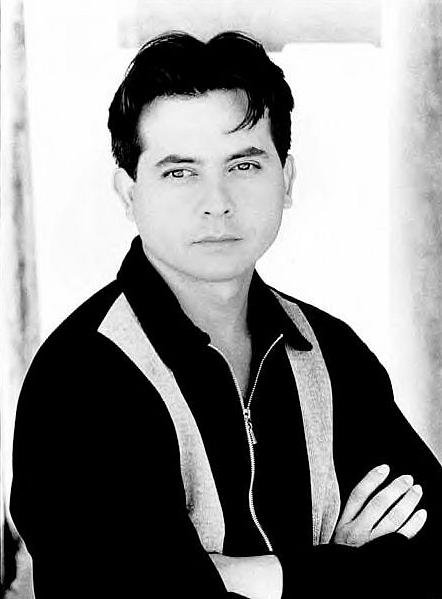 Фото - Frank Aragon: 442x599 / 36 Кб