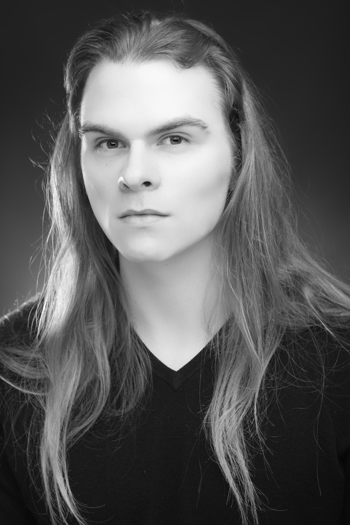 Фото - Max Bracey: 1365x2048 / 321 Кб