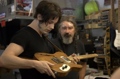 Фото - Джек Уайт: 399x265 / 21 Кб