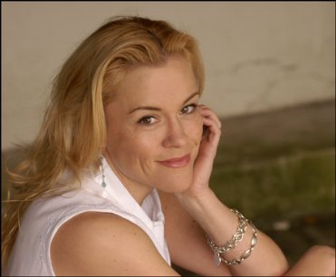 Фото - Кристин Элиз: 371x306 / 19 Кб