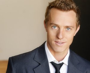 Фото - Brett Hicks-Maitland: 300x244 / 11 Кб