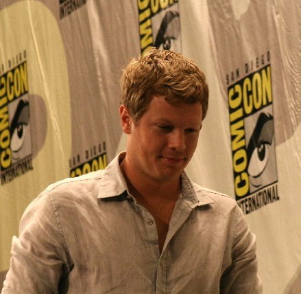 Фото - Люк Форд: 439x428 / 41 Кб