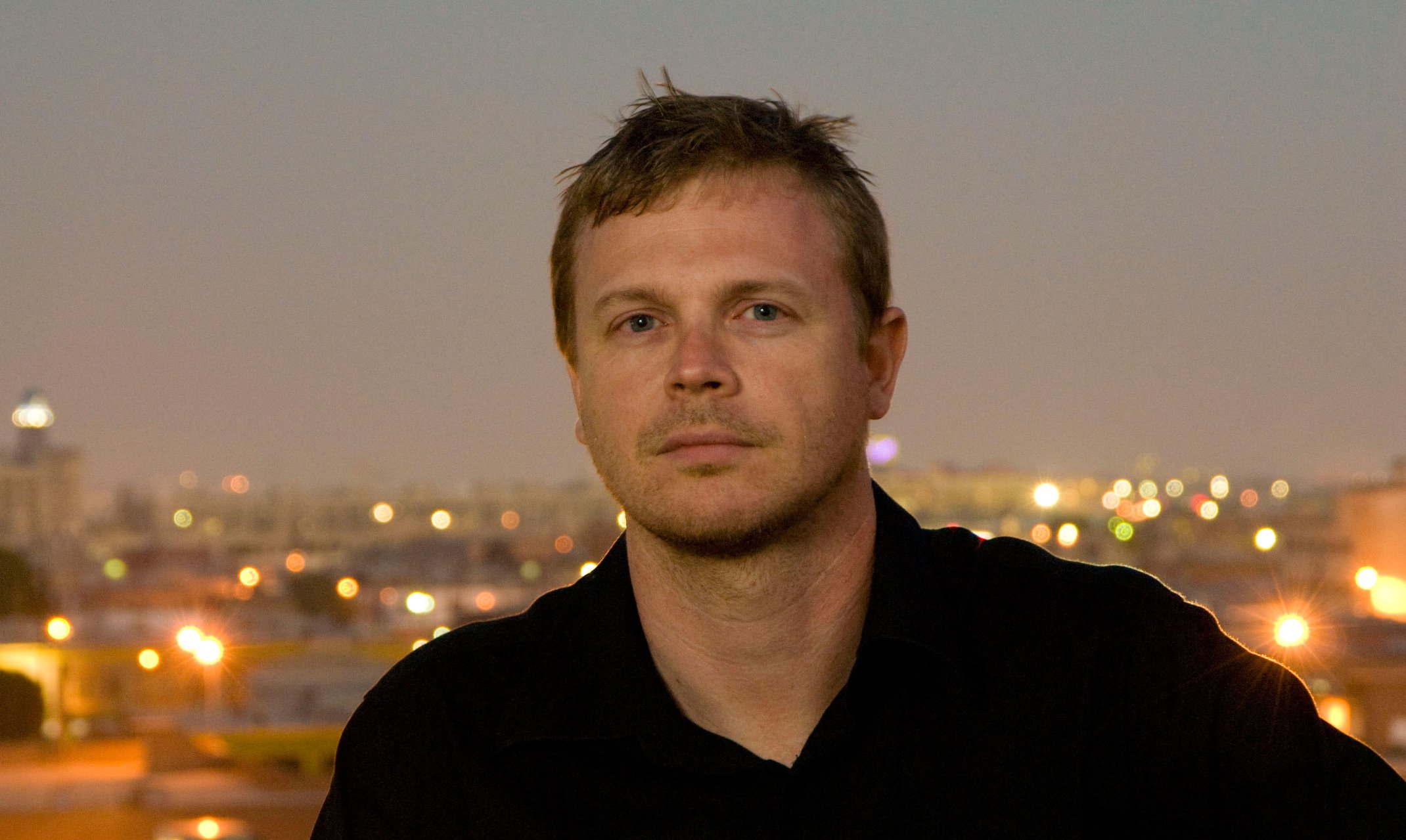 Фото - James Howarth: 2140x1279 / 350 Кб