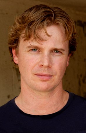 Фото - James Howarth: 294x456 / 22 Кб