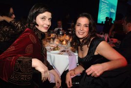 Фото - Аннабелла Шиорра: 268x180 / 14 Кб