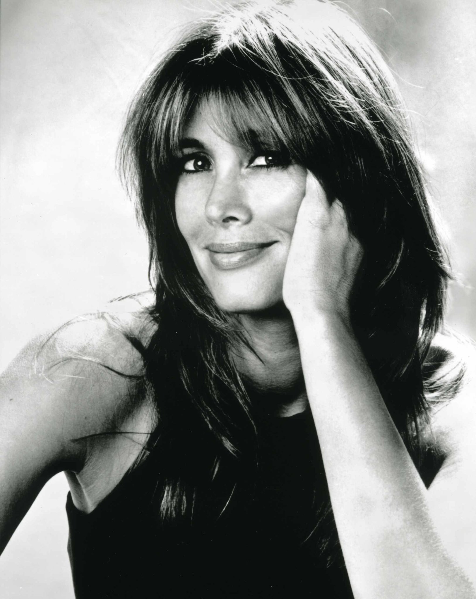 Фото - Laura Albert: 1626x2048 / 329 Кб