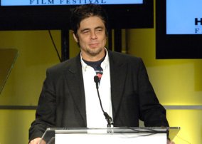 Фото - Бенисио дель Торо: 284x202 / 12 Кб