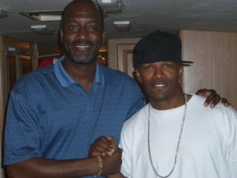 Фото - Найджел Мигель: 338x254 / 15 Кб