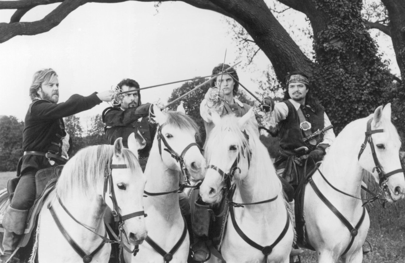 Фото - Оливер Платт: 1332x866 / 179 Кб