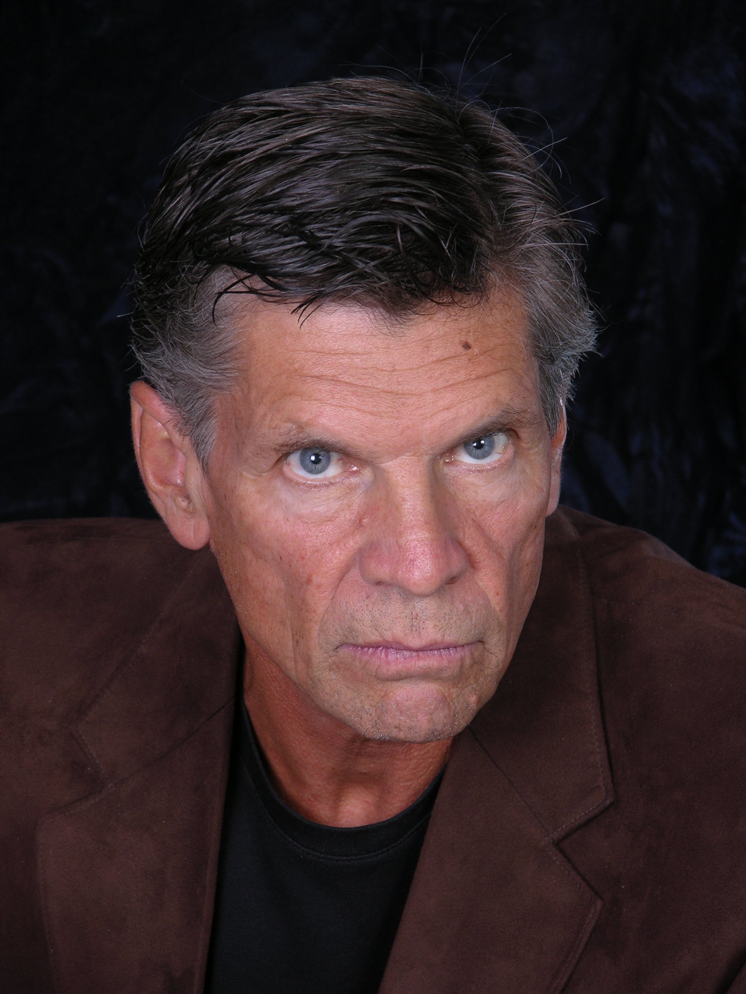 Фото - Sonny King: 1536x2048 / 378 Кб