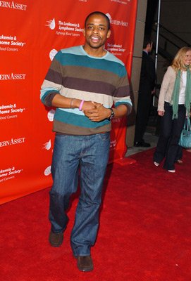 Фото - Дьюли Хилл: 271x400 / 26 Кб