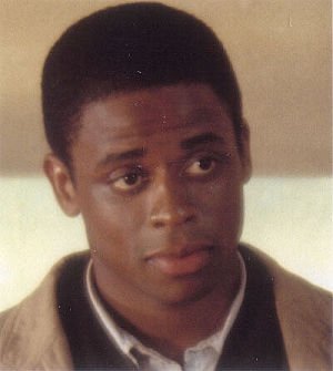 Фото - Дьюли Хилл: 300x335 / 16 Кб