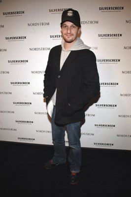 Фото - Джош Чарльз: 266x400 / 19 Кб