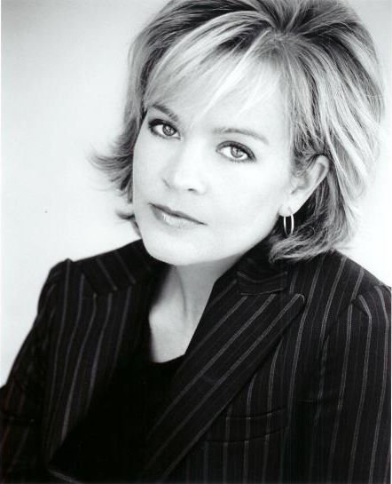 Фото - Элли Корнелл: 442x545 / 37 Кб