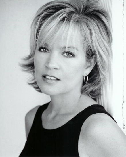 Фото - Элли Корнелл: 438x546 / 34 Кб