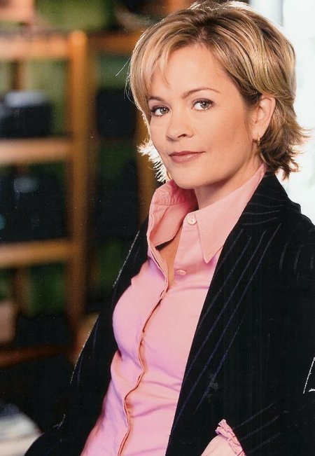 Фото - Элли Корнелл: 450x651 / 54 Кб