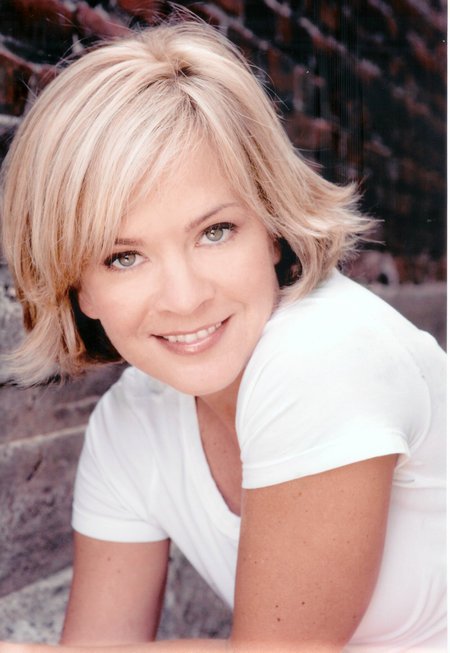 Фото - Элли Корнелл: 450x653 / 49 Кб