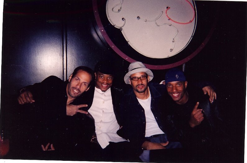 Фото - Дакота Андерсон: 795x524 / 59 Кб