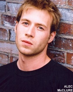 Фото - Алек МакКлюр: 250x313 / 21 Кб