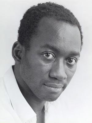 Фото - Джозеф Майделл: 300x400 / 16 Кб