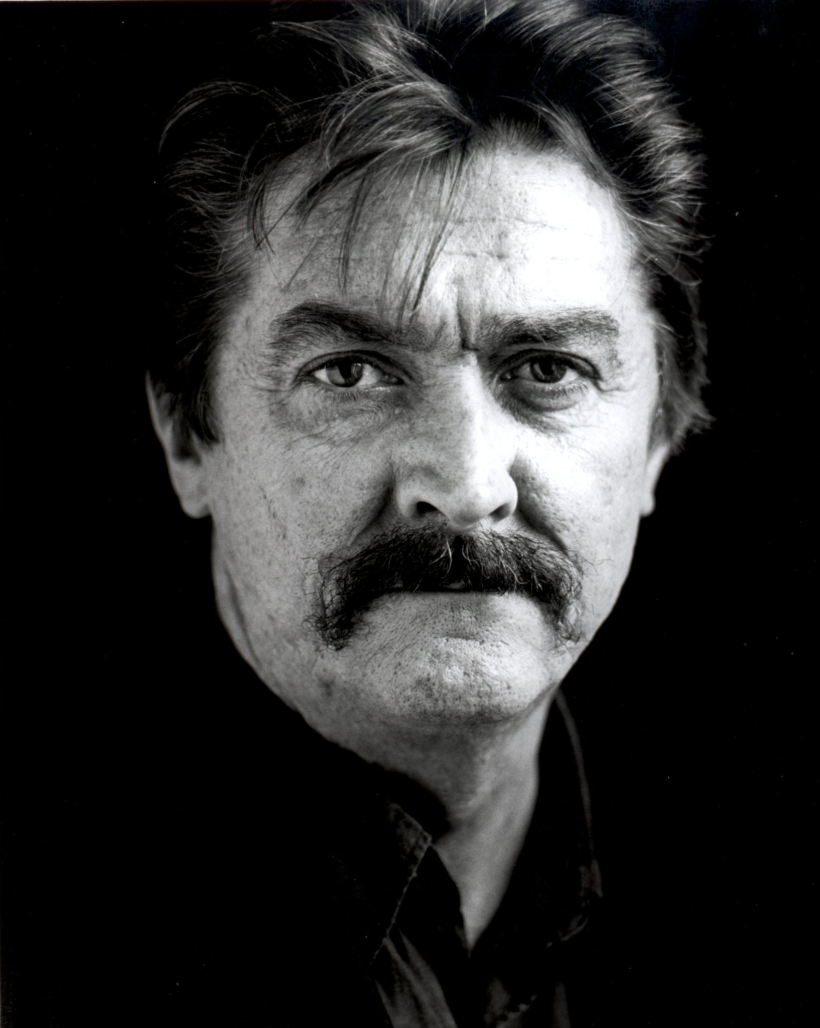 Фото - Frank O'Sullivan: 1634x2048 / 303 Кб