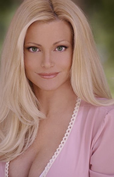 Фото - Джули Майклс: 380x589 / 32 Кб