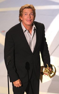 Фото - Томас Хейден Черч: 252x400 / 17 Кб