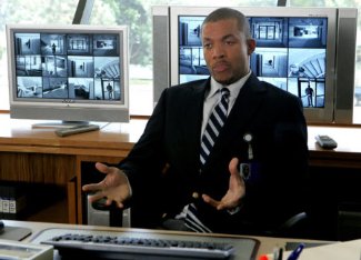 Фото - Christopher B. Duncan: 325x234 / 21 Кб