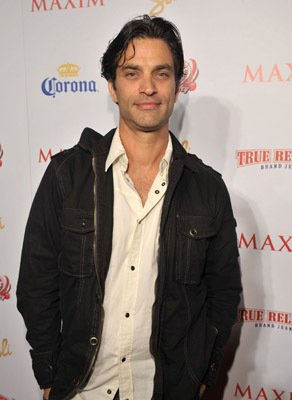 Фото - Джонатон Шек: 292x400 / 22 Кб