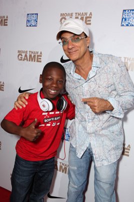 Фото - Бобби Дж. Томпсон: 267x400 / 26 Кб