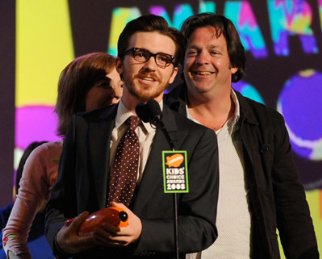 Фото - Дрейк Белл: 322x259 / 21 Кб