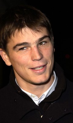 Фото - Джош Хартнетт: 239x400 / 16 Кб